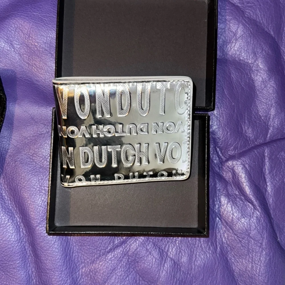 Von Dutch Wallet, Silver Mirror, NIB,